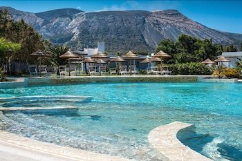 Mercure Vulcano Mari Del Sud Resort