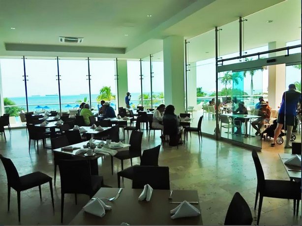 Apartamentos Suiteline Master - Frente al Mar