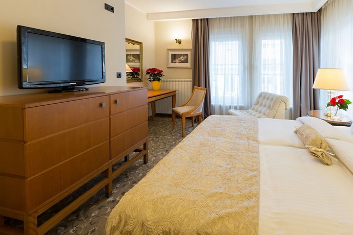 Hotel Sterling Garni