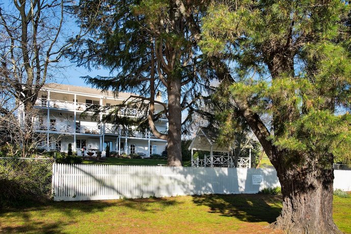Lake Daylesford Apartment 5