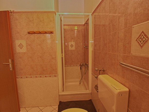 Rooms Milan 1370