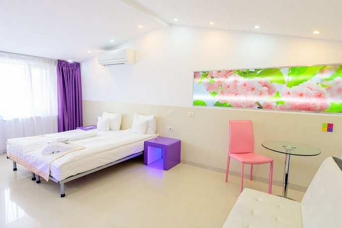 Hotel Christina Plus