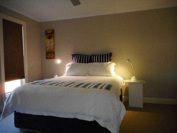 Photo: Rosebank Bed and Breakfast Photo: Rosebank Bed and Breakfast