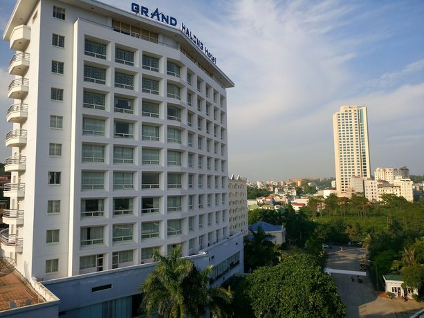 Grand Halong Hotel