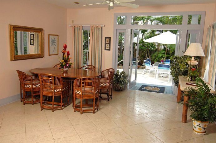 Heron House Court - Adult Only