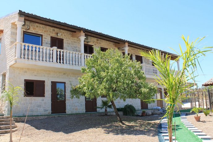 Agriturismo Le Due Palme Il Paradiso di Adamo