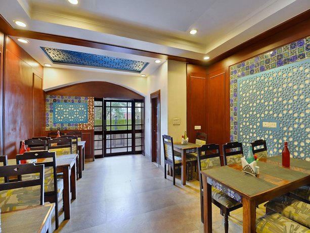 OYO 2072 Hotel Indigo Heritage