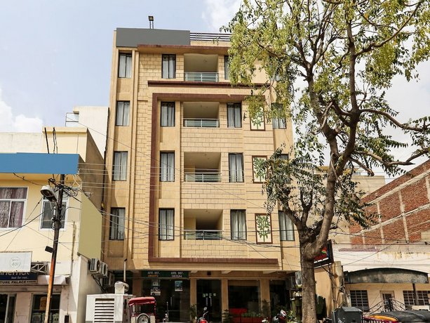 OYO 3457 Hotel Sky Heights