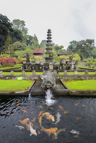 Tirta Ayu Hotel and Restaurant