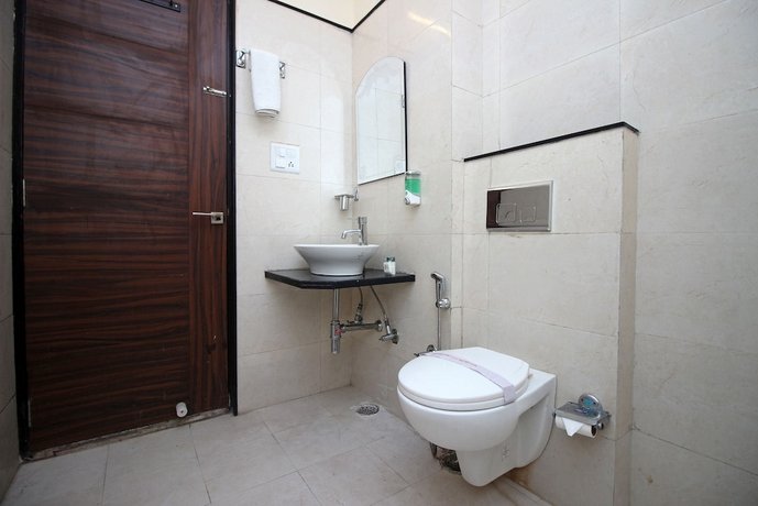 OYO 9424 Hotel Eden