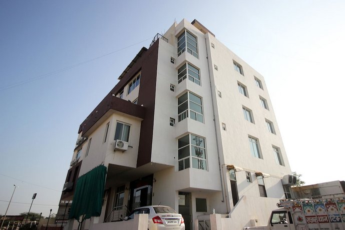 OYO 9424 Hotel Eden