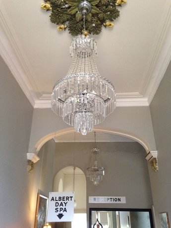 Albert Guest House and Mills Spa Suites