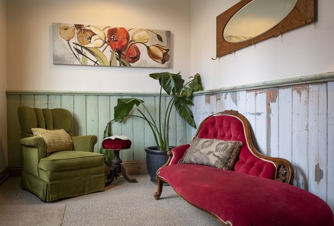 Albert Guest House and Mills Spa Suites