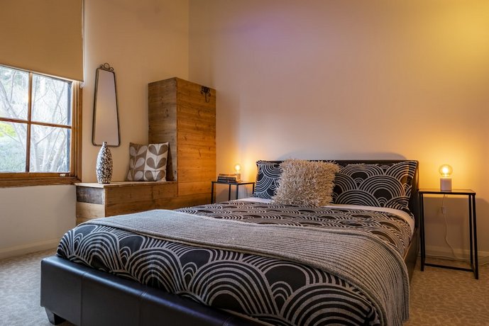 Albert Guest House and Mills Spa Suites