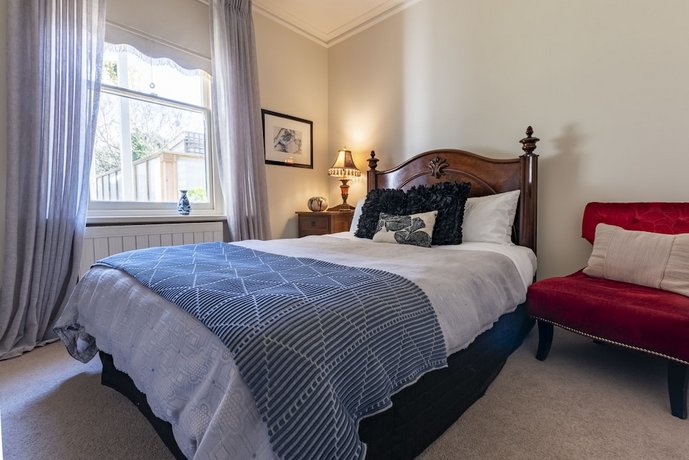 Albert Guest House and Mills Spa Suites