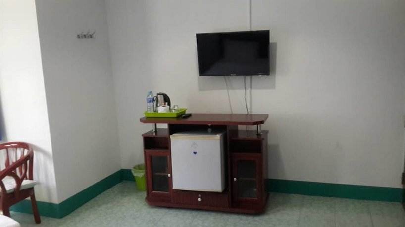 Rung Tawan Hostel