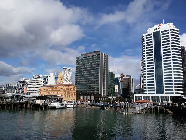 Princes Wharf Grace Apartments