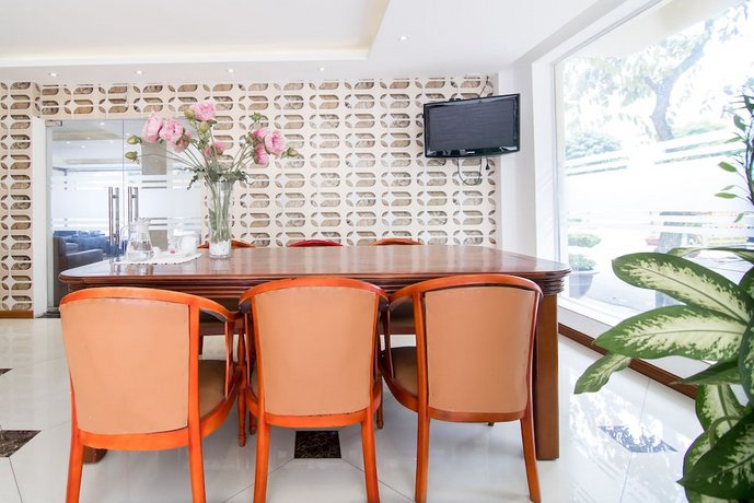 RedDoorz Plus @ Trung Son Residence