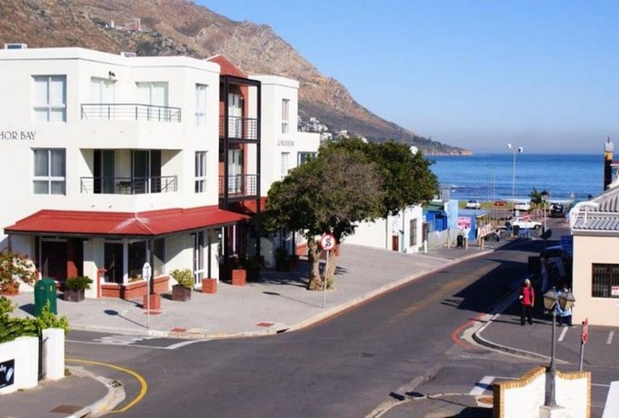 Le Bay Lodge