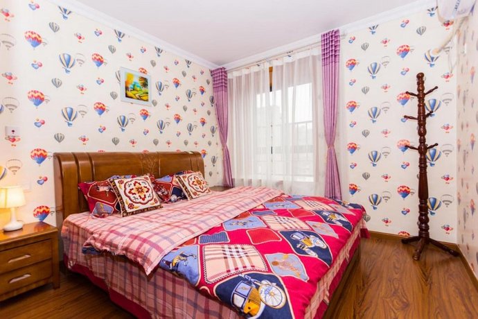 Shanghai Full of Happiness Disney Land Aparthotel