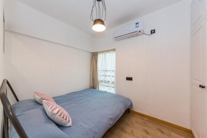 Henry's Apartment - South Maoming Road