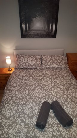 Castleton Gardens Apartments