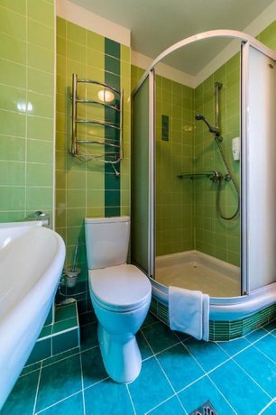 Отель Cronwell Inn Стремянная