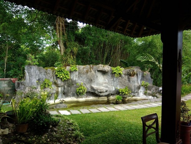 Poeri Devata Resort Hotel