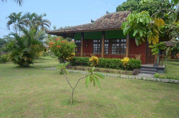 Poeri Devata Resort Hotel