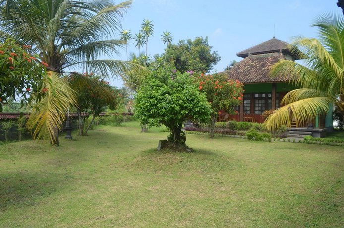 Poeri Devata Resort Hotel