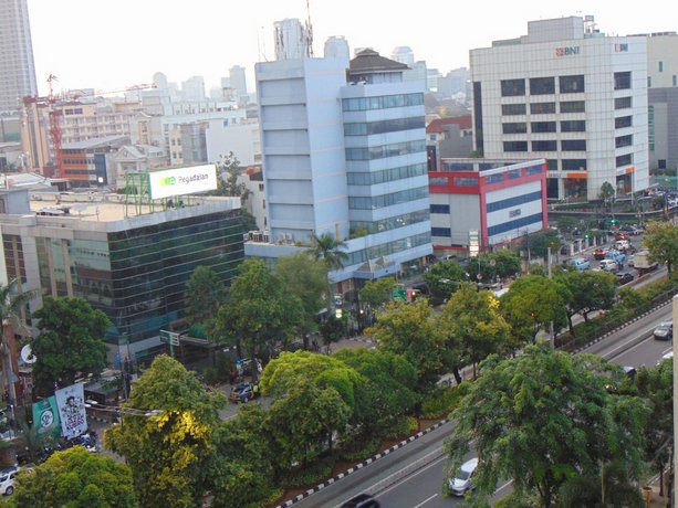 MaxoneHotels com at Kramat