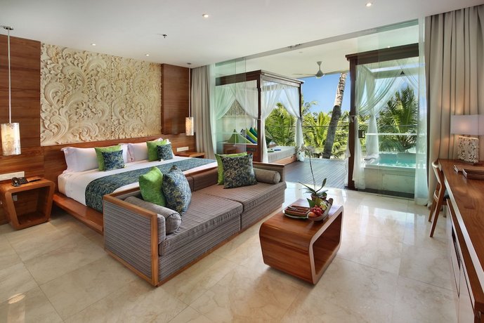 Candi Beach Villas