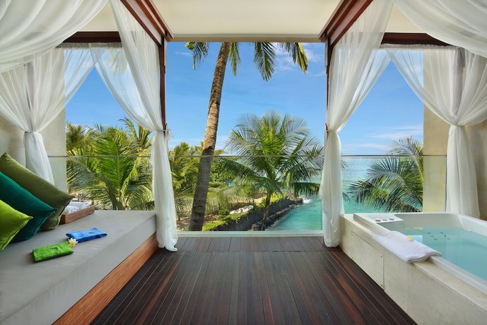 Candi Beach Villas