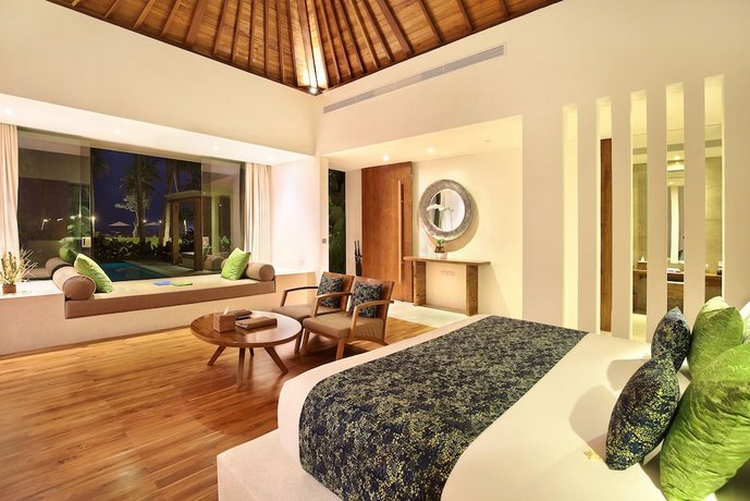 Candi Beach Villas