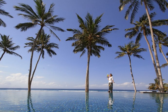 Candi Beach Villas