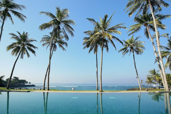 Candi Beach Villas