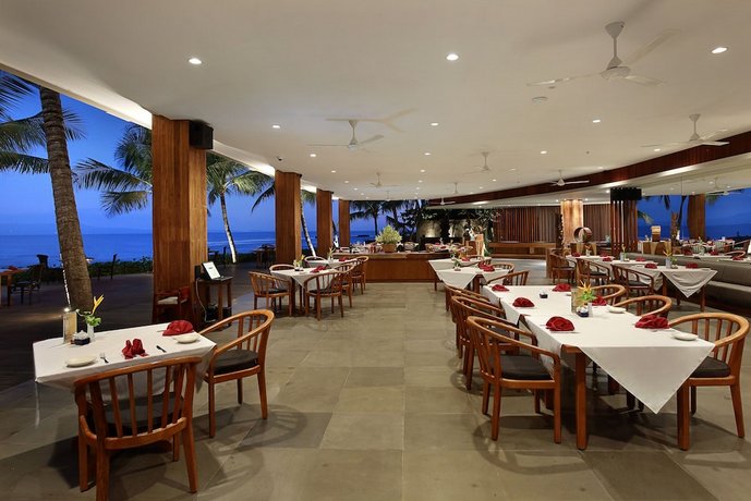Candi Beach Villas