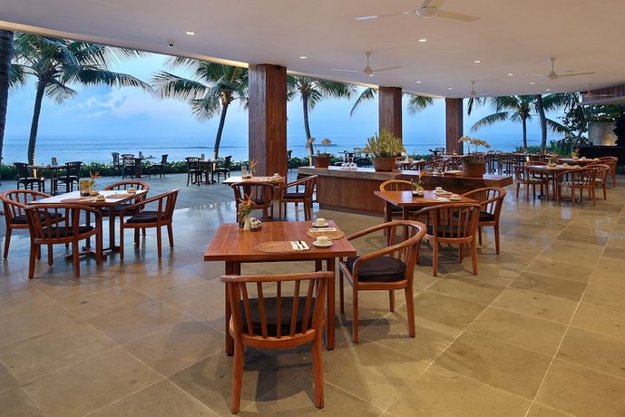 Candi Beach Villas