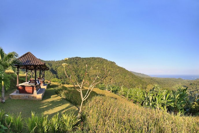 Candi Beach Villas