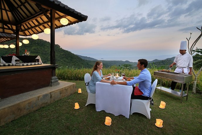 Candi Beach Villas