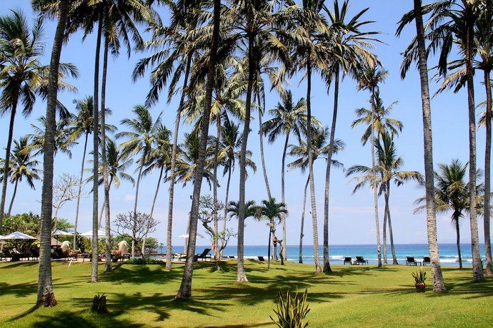 Candi Beach Villas