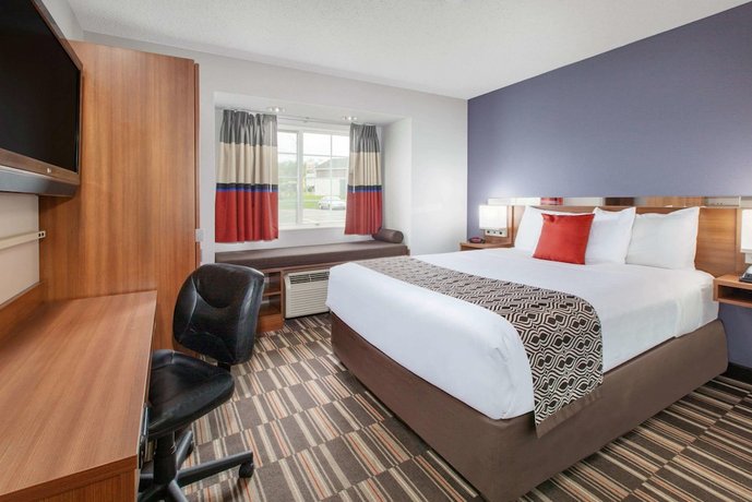 Microtel Inn Suites By Wyndham Pittsburgh Airport Compare Deals