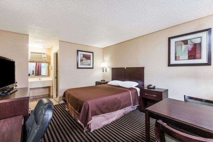 Americas Best Value Inn & Suites-College Station