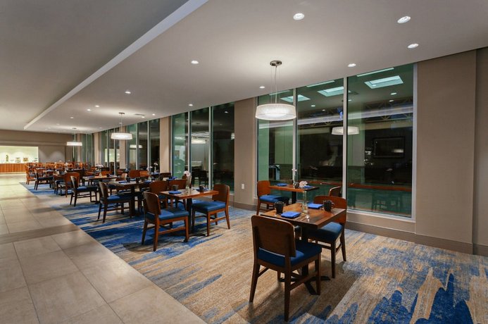 Holiday Inn Los Angeles International Airport