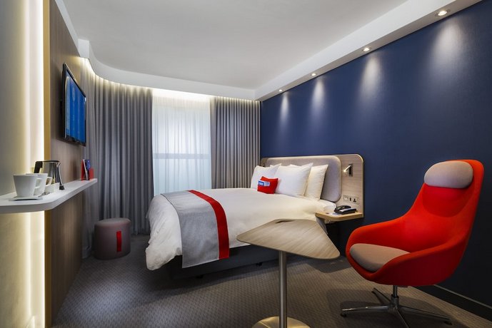 Отель Holiday Inn Express Moscow - Paveletskaya