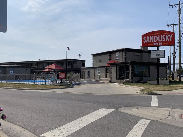 Sandusky Inn