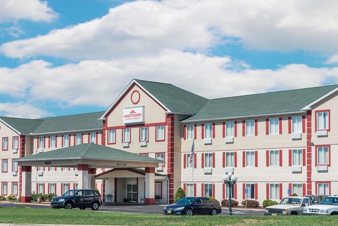Hawthorn Suites by Wyndham Akron/Seville