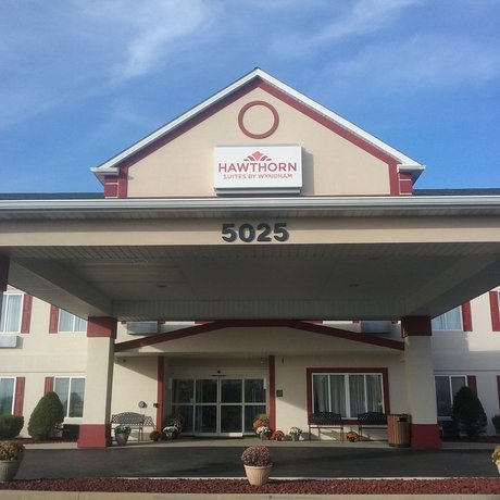 Hawthorn Suites by Wyndham Akron/Seville