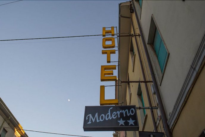 Hotel Moderno Pisa