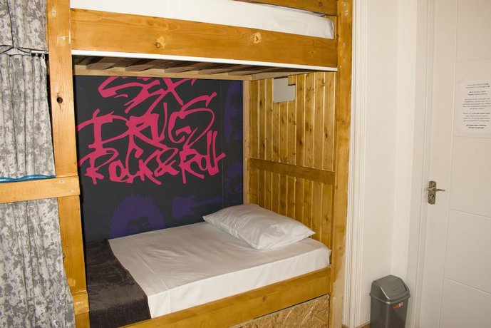 Moosica Hostel